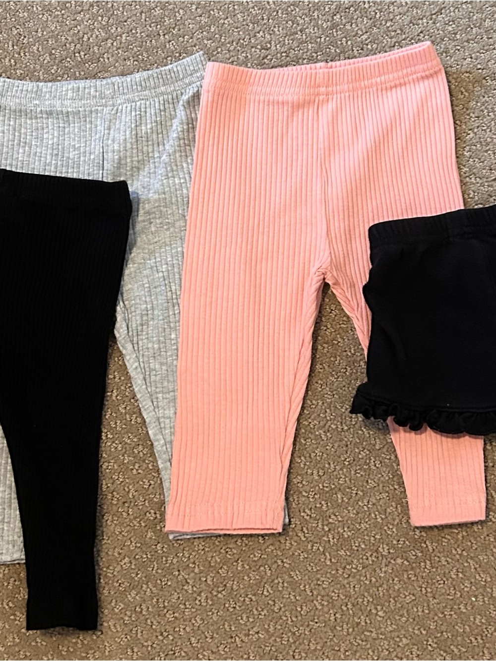 Bundle of 4 bottoms, 0-3 months